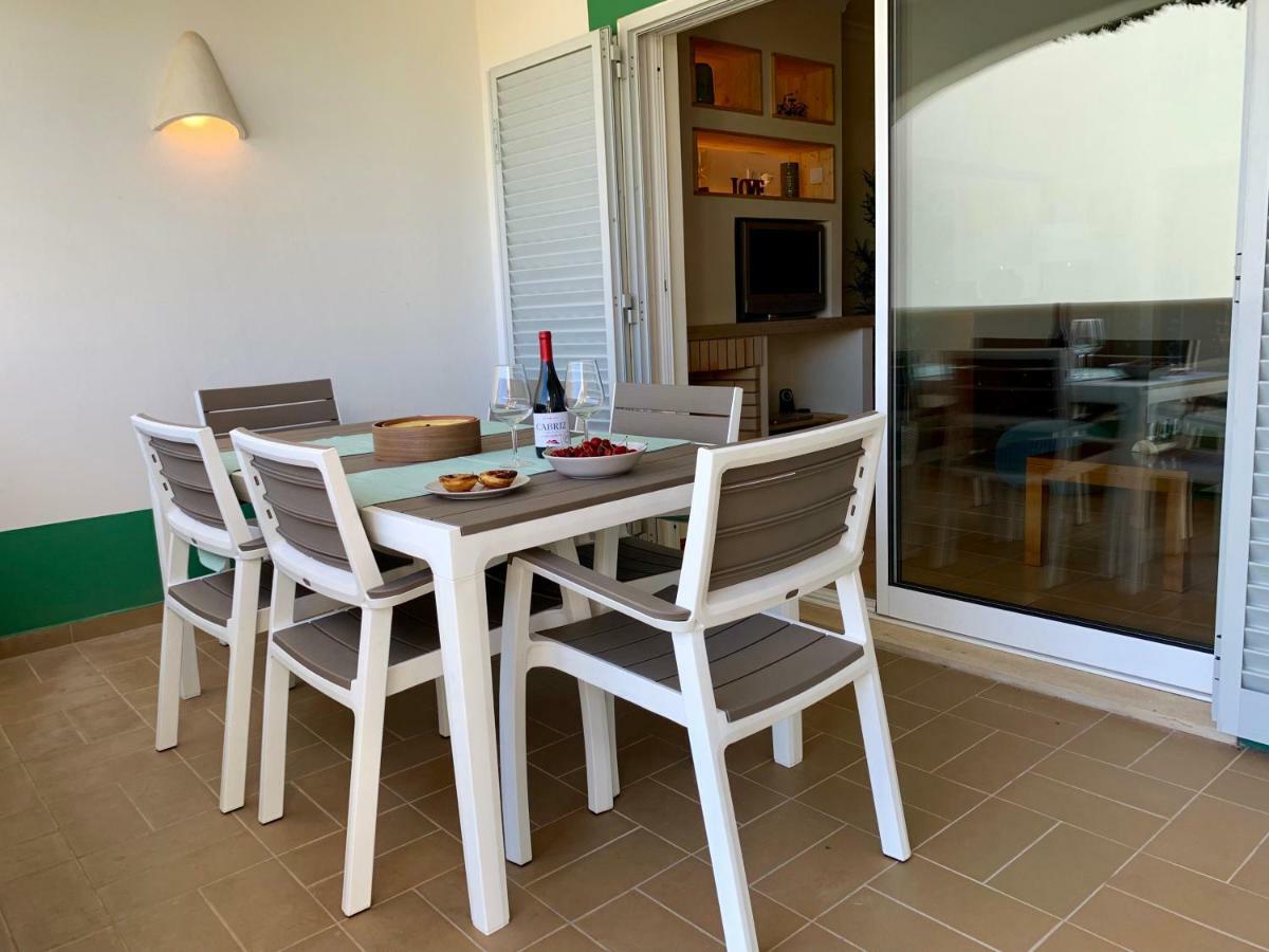 Charming Apartment With Private Garden & Pool فيلامورا المظهر الخارجي الصورة